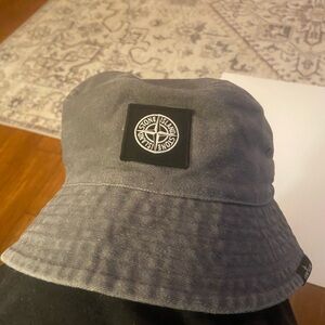 Stone Island Gray Two-Tone Logo Bucket Hat